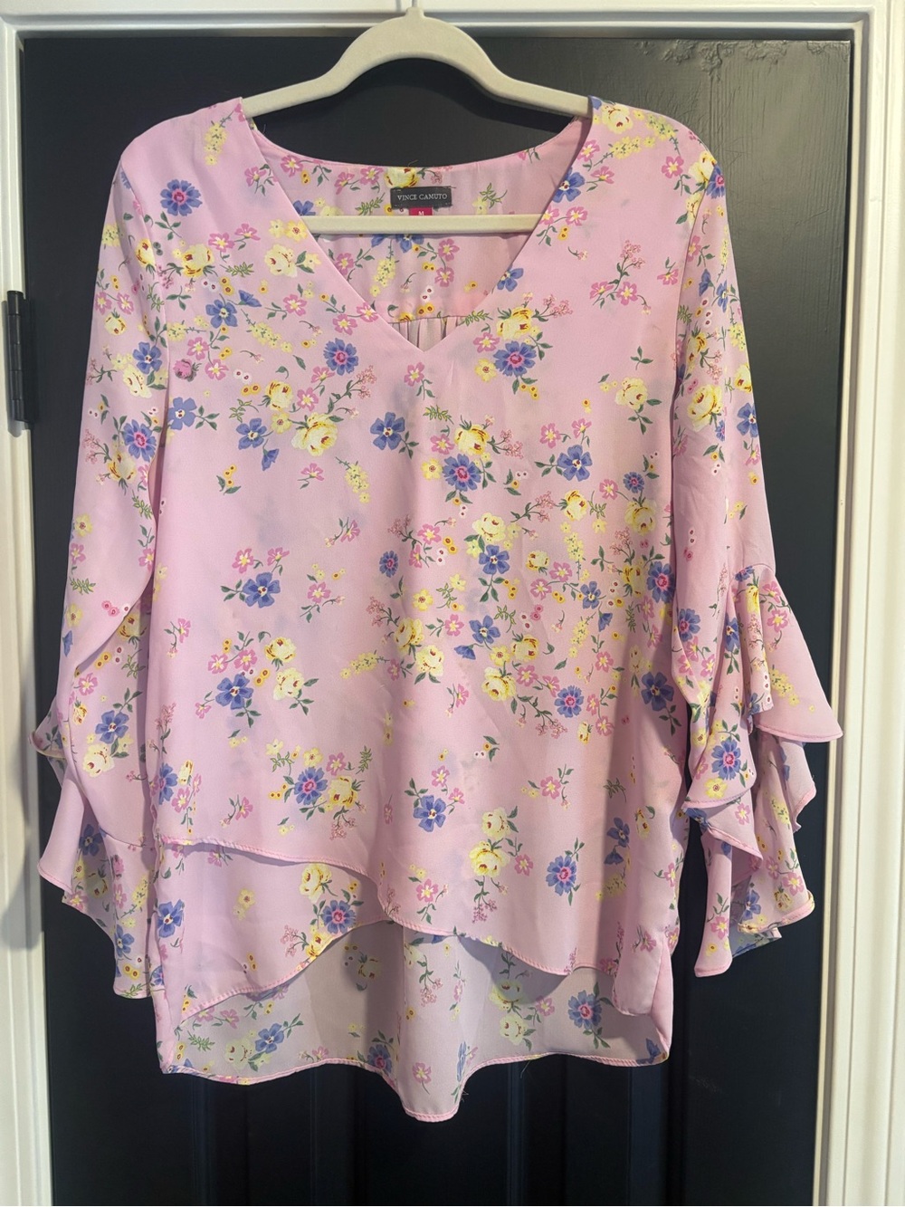 Vince Camuto Lavender Floral V-Neck Ruffle Sleeve Blouse